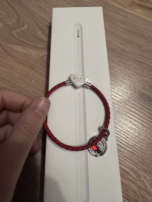 Bransoletka Stranger Things