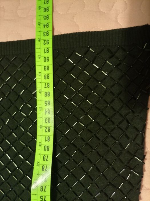 Vestido preto com relevos