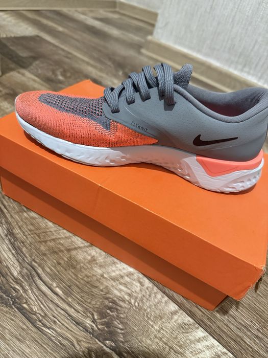 Кросівки жіночі Nike