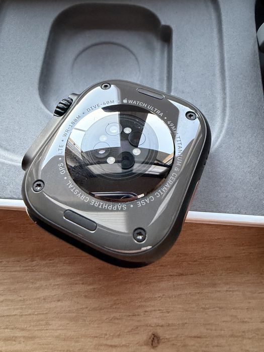 Apple Watch Ultra 2 LTE komplet