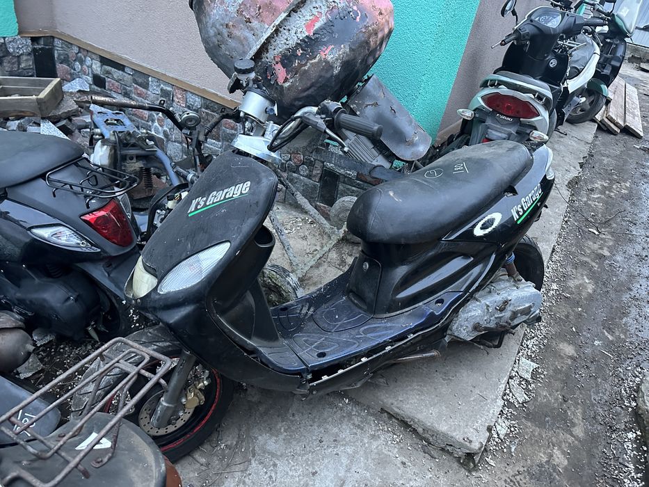 Пластик білий на Honda Gyro x Canopy Gyro up Topic af 38 Honda tact 16 24 30 51 Dio 27 35 56 62 68 Honda Crea Scoopy Honda pcx 125 dio 110 jf 31