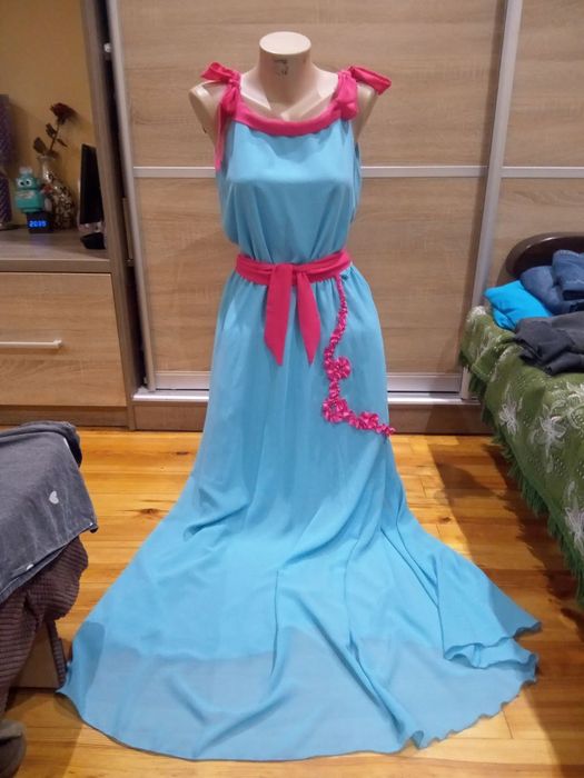 Женское платье размер с/м