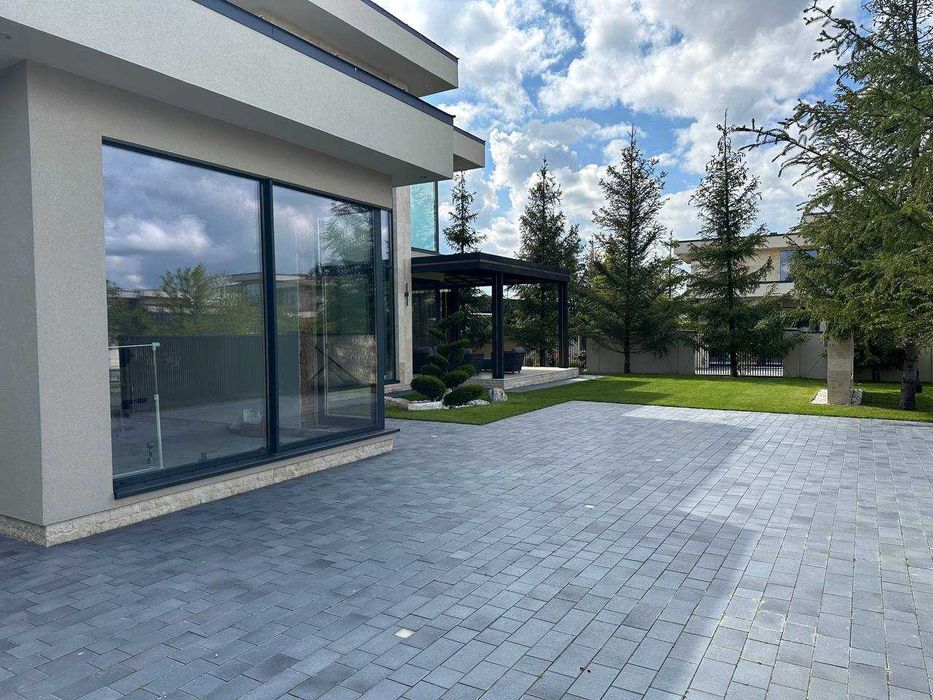 Продаж елітного, сучасного будинку у КМ RIVIERA в с. Сокільники