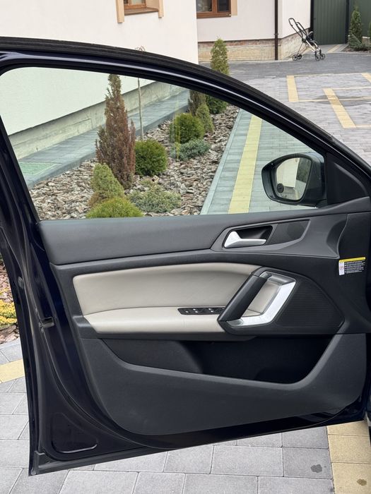 Peugeot 308 SW 2015