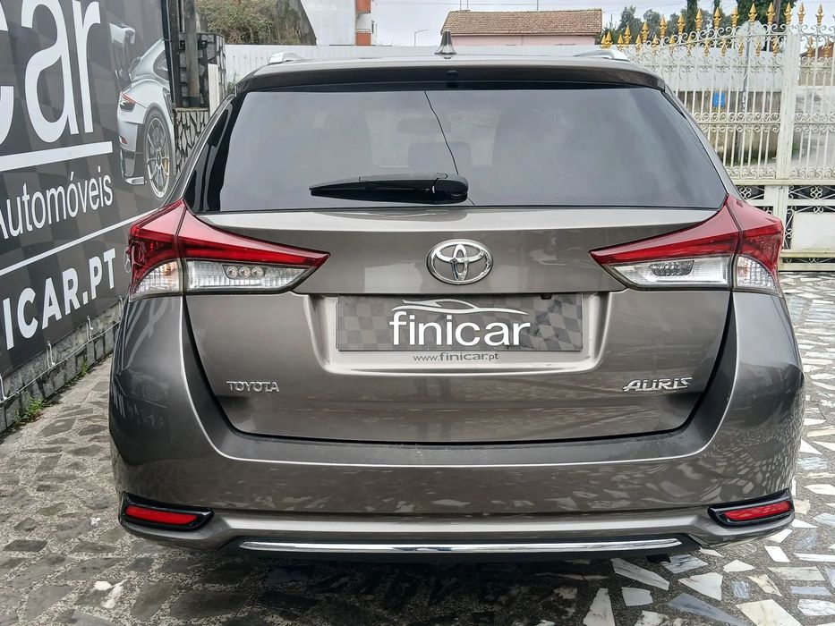 Toyota Auris Touring Sports 1.4 D-4D Exclusive+Navi