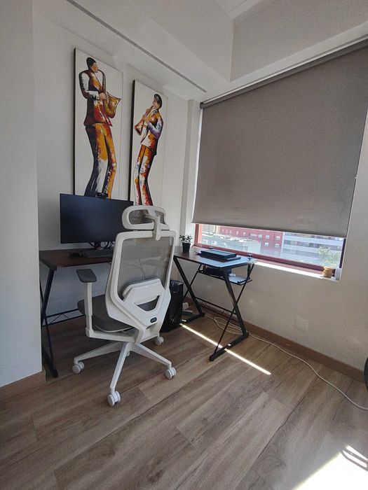 Conjunto para Escritório/Home Office – Mesa + Cadeira Ergonómica | €320