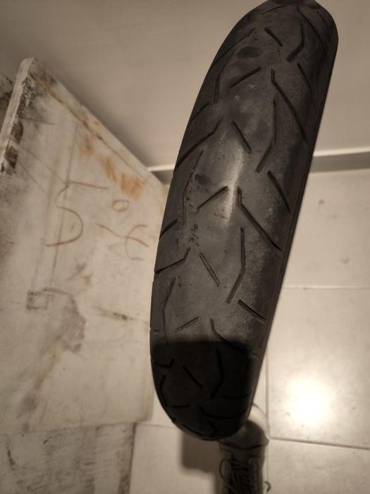 Pneu frente BMW GS 1200/1250 usado