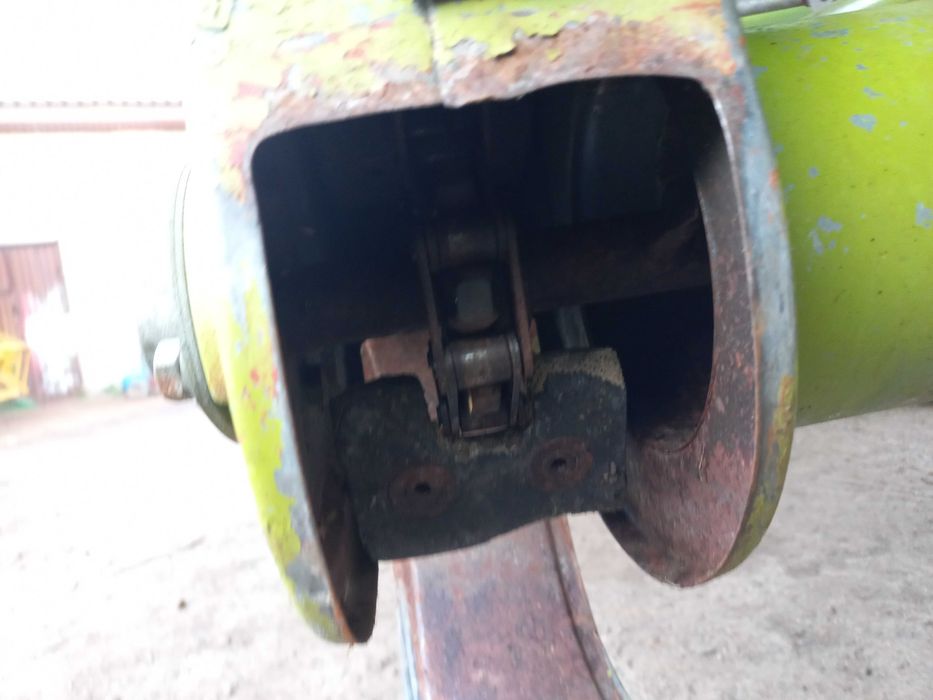 Комбайн Claas Cosmos