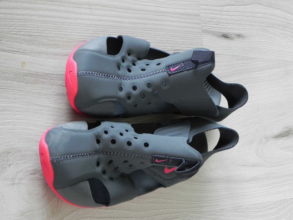 sandałki nike 33.5 dł. wkł.21 cm szare