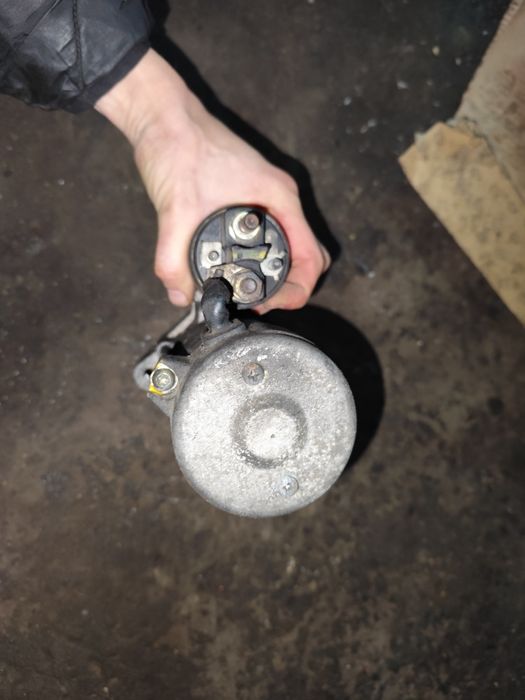 BMW E61 E60 530D rozrusznik automat