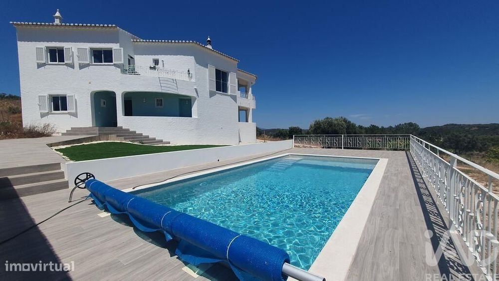 Casa de Campo T4 em Bensafrim e Barão de São João