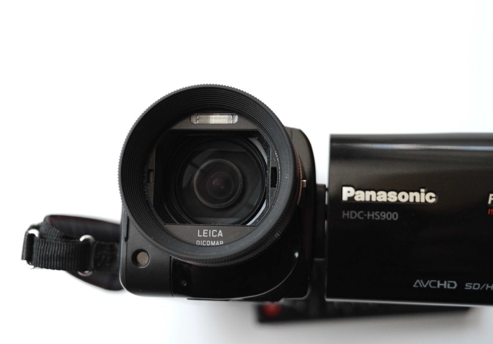 Видеокамера Panasonic hdc-HS900 3MOS FULLHD 50p. SD/HDD 220gb.