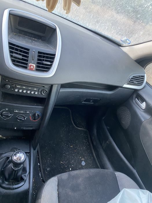 Peugeot 207 SW 2008 — photo 4