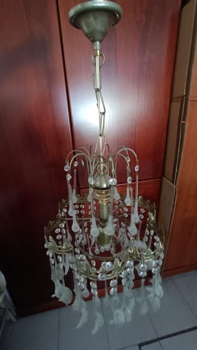 Candeeiro em bom estado