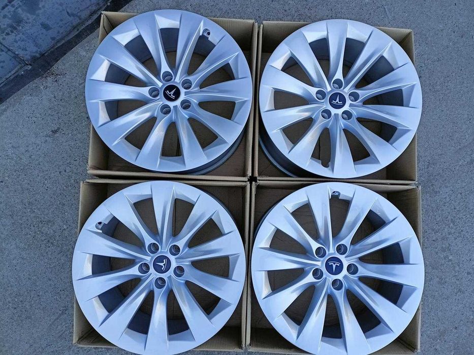 Oryginał felgi 20cali Tesla model X 5x120 nr2165