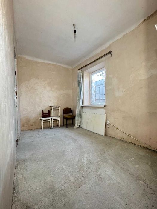 Половина будинку- ближня Олексіївка