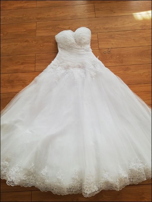 Piękna Suknia Ślubna ! r 36 38 40