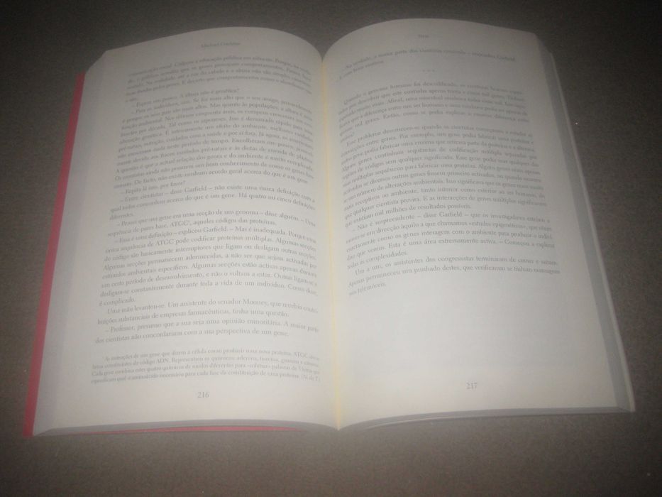 Livro "Next" de Michael Crichton