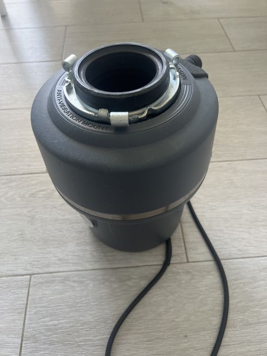 Діспоузер InSinkerator 100