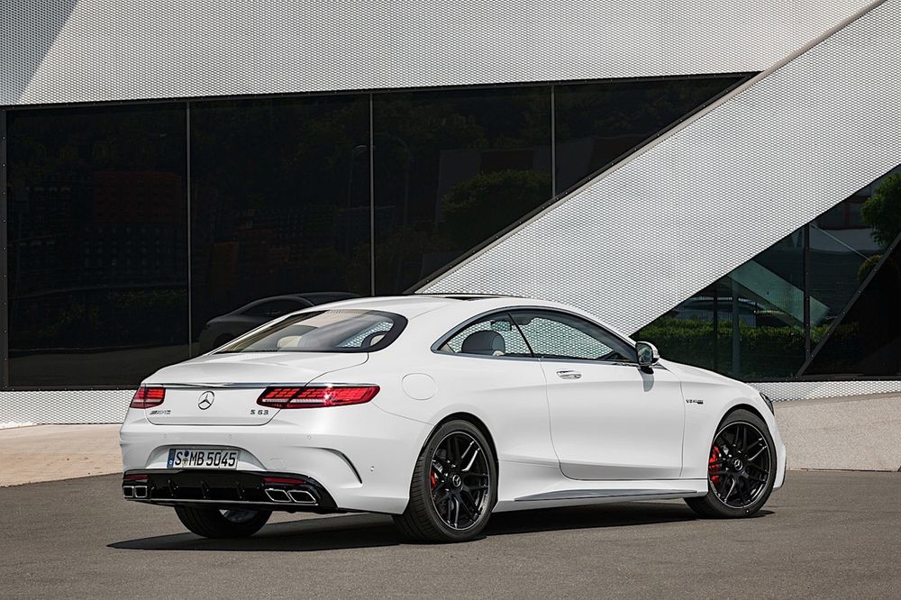 Диффузор (заднего бампера) Silver Black (стиль S63 AMG) на Mercedes-Benz S-Class Coupe C217 2015 2016 2017 года В наличии