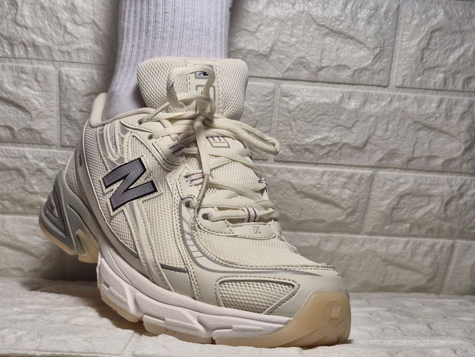 New Balance 740 | Cream/Grey | 42 EU (26,5 см)