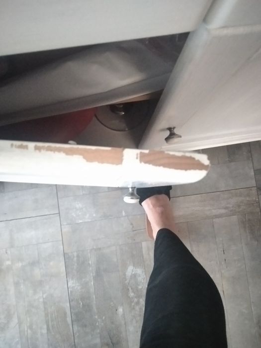 Meble do kuchni lub pokoju.