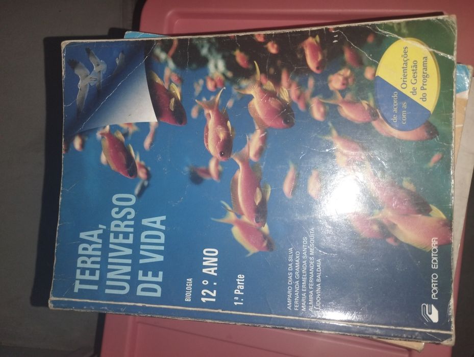 Livros 10 ano e 12 ano científico