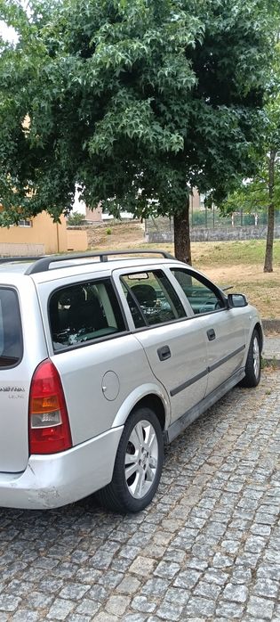 Carro Opel Astra
