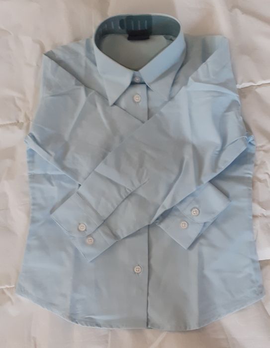 рубашки новые девичьи, школьные.