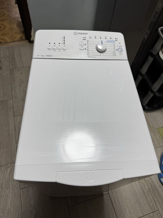 Стиральная машина INDESIT