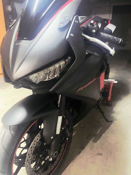 Vendo Mota Honda CBR 1000 RR