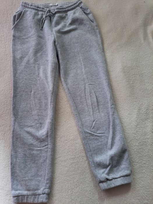 Spodnie dresowe 158