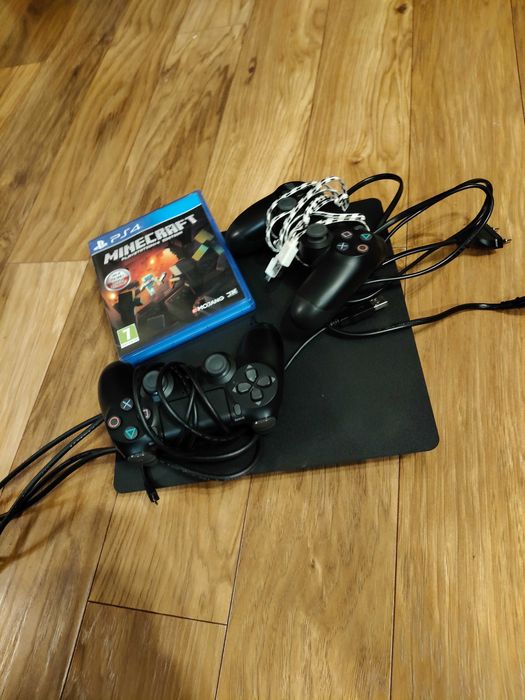 konsola ps4 w pełni sprawna