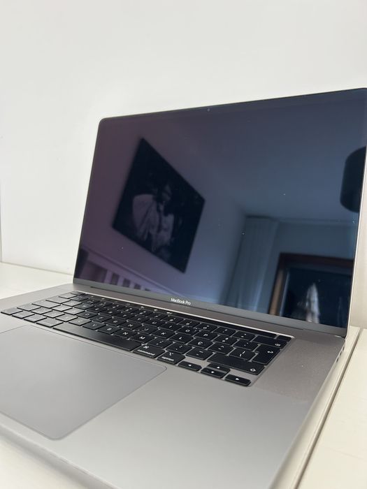 MacBook pro 16” (2019)