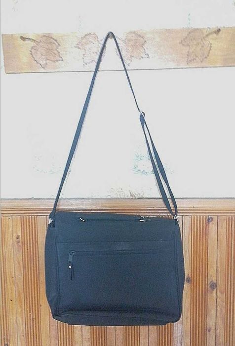 Сумка для ноутбука.