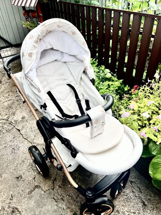 Продаю дитячу каляску