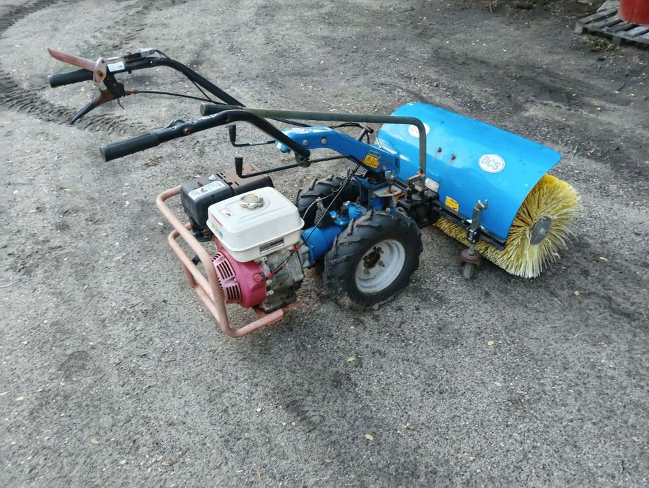 Dzik - zamiatarka BCS 710 ( HONDA )- traktorek jednoosiowy