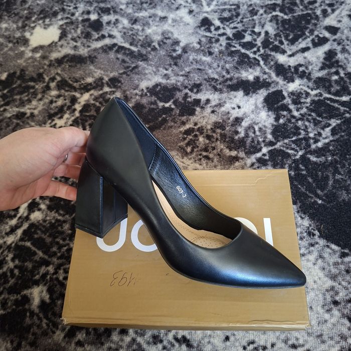 Туфли нові 38 розмір