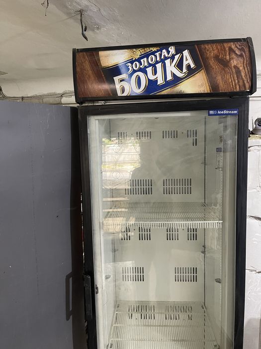 Холодильна вітрина, холодильник                         .