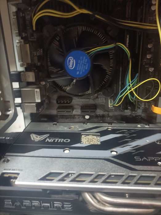 Комплект Gigabyte b250 fitech i5 7400 кулер 4гб озу