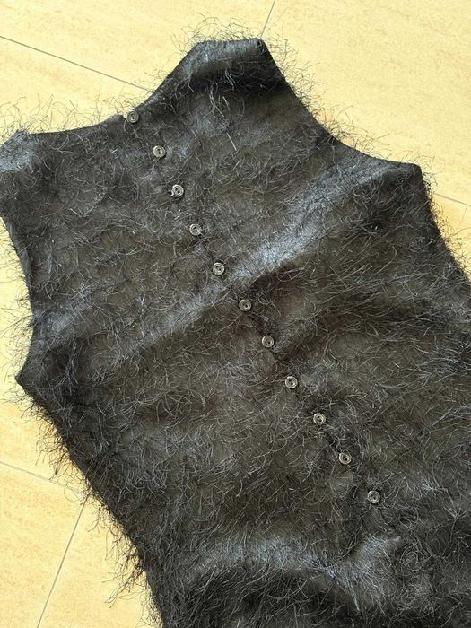 vestido de penugem preto elegante