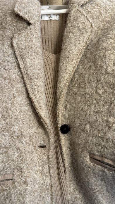 Conjunto casaco mango e vestido de malha a condizer mistura la