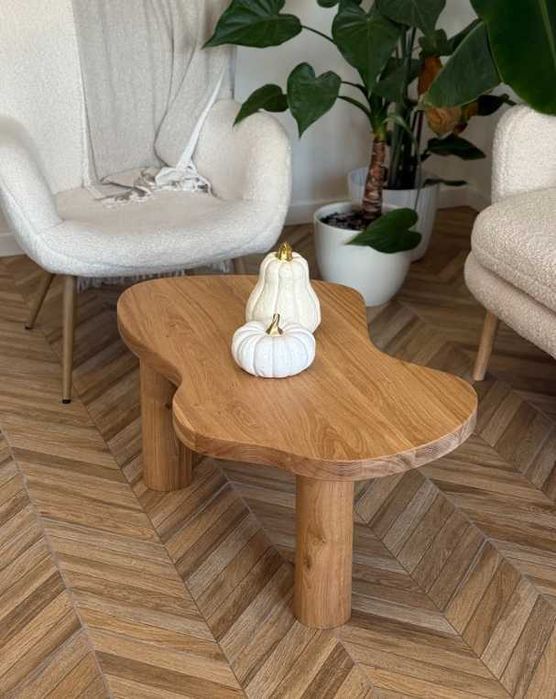 Stolik z litego drewna chmurka – na zamówienie | KOMA Stolarstwo