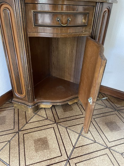 Movel de canto antigo