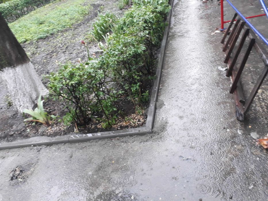 Благоустрій теритрій у Киіві та областях