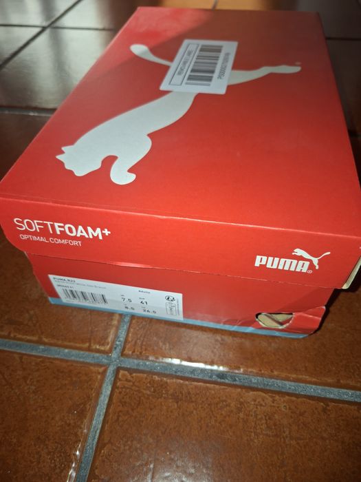 Sapatilhas / Ténis Puma R22