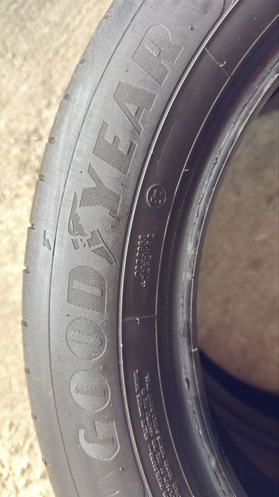 Pneus 175/65r17 Goodyear EfficientGrip Performance 2 com 75% piso