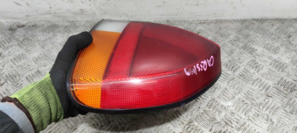 Mitsubishi Carisma I Lampa Prawa Tylna Prawy Tył PT