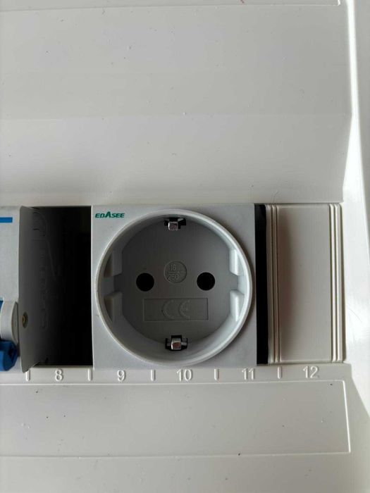 Selling New Outdoor Electrical Panel – Complete and Ready for Use64297520957315122