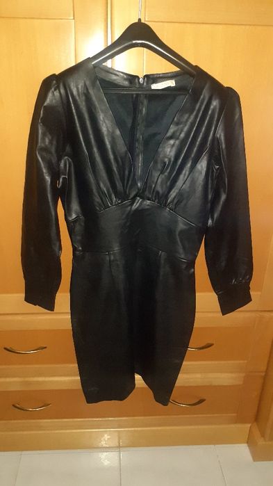 Vestido preto imitação Pele ( Sahoco ) C/ Novo